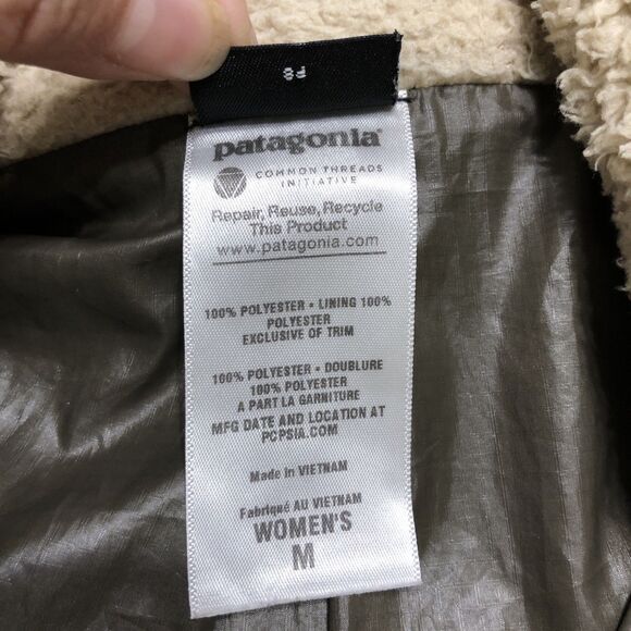Patagonia Fuzzy Jacket Women M Polar Fleece Zip Up Ivory Sherpa Pocket Neutral - Picture 11 of 15